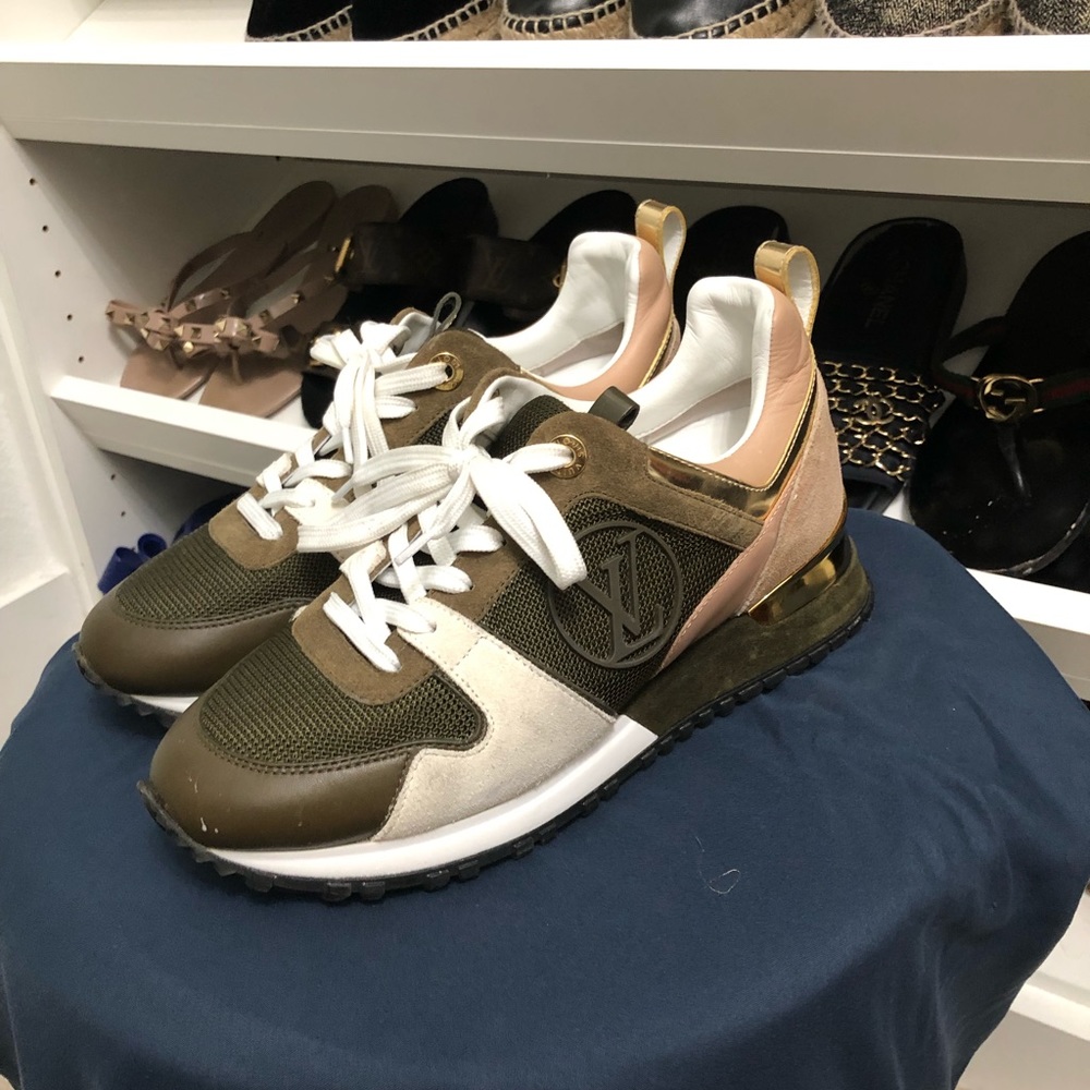 AUTHENTIC Louis Vuitton Runaway Sneakers, sz36